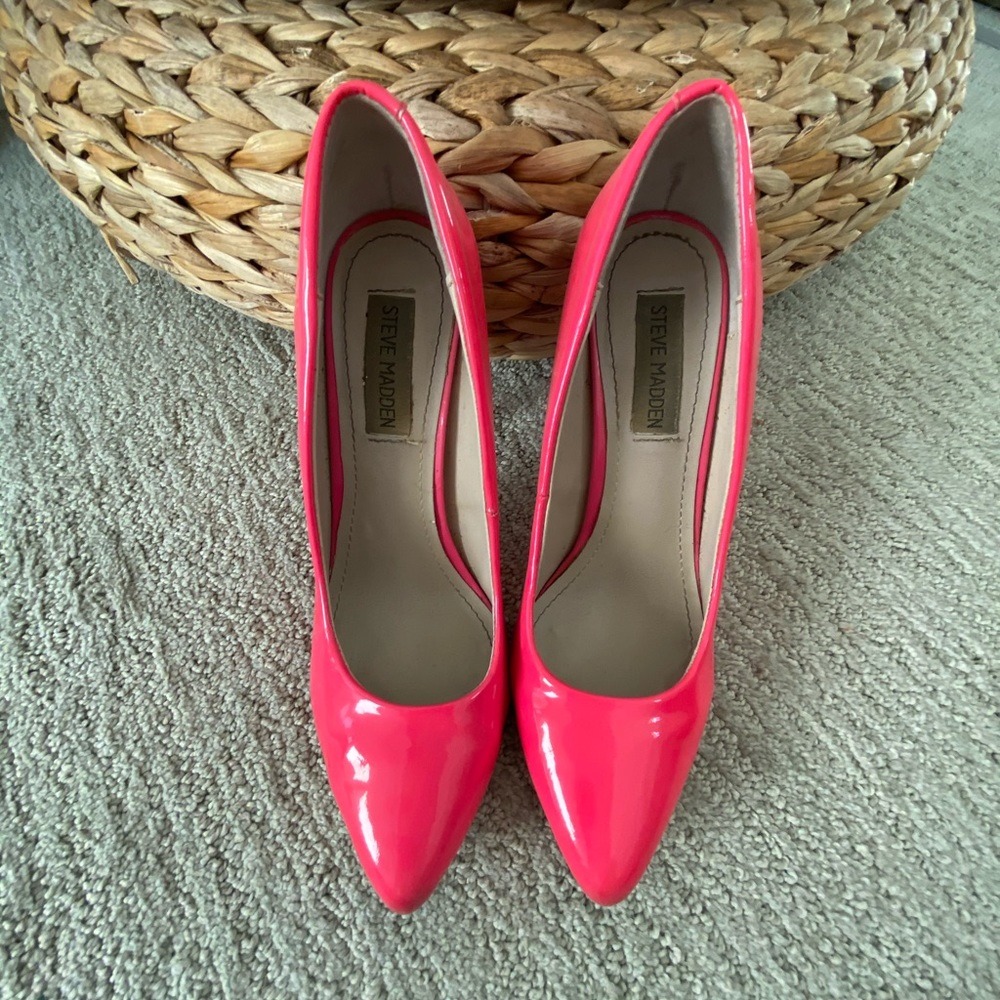 Steve Madden Pink Patten heels